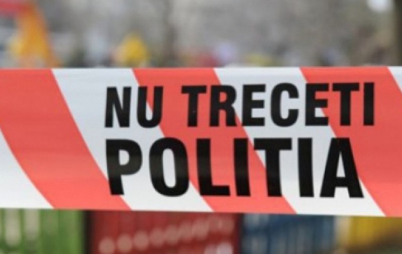 Bărbat găsit mort într-un apartament din Bistrița. Polițiștii fac cercetări pentru omor
