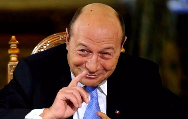 Traian Băsescu dezvăluie motivul pentru care George Simion nu participă la dezbateri: „Tot la capitolul laşitate intră”