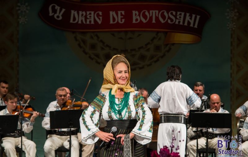 „Am plecat ca să nu mă dea afară”. Sofia Vicoveanca explică despărțirea de ansamblul cu care cânta de peste 20 de ani
