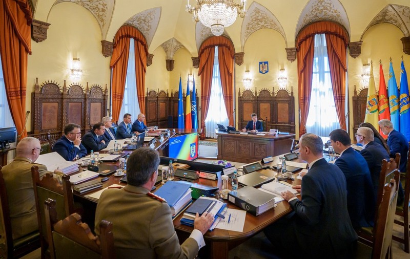 Concluzii după CSAT: creşterea numărului de militari activi și de rezerviști, o prioritate. „Trebuie să fim pregătiți pentru un război de lungă durată”
