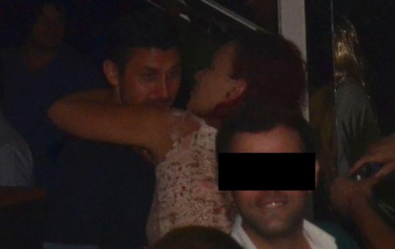 Ciprian MARICA, ATACAT ÎN CLUB! O ROŞCATĂ FOCOASĂ A SĂRIT PE EL