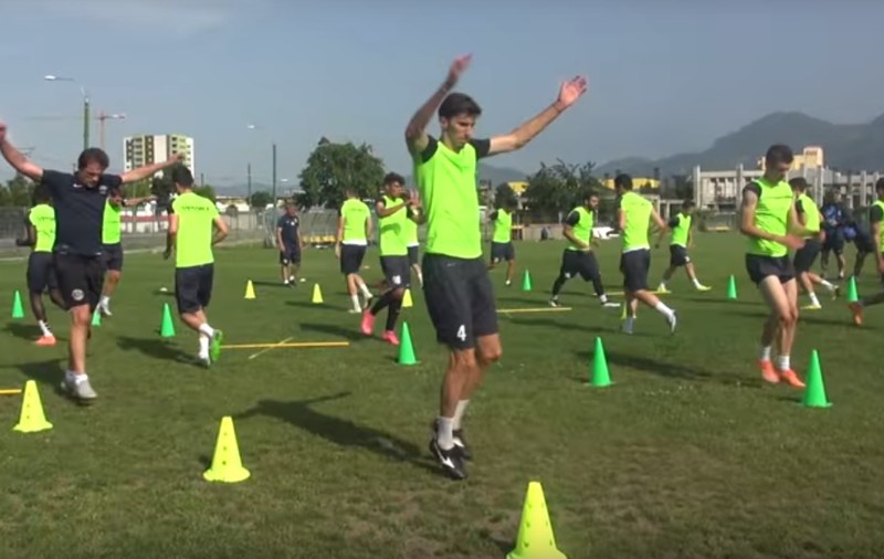 Gică Popescu s-a apucat din nou de fotbal! Cum lovește mingea și în ce condiție fizică e la 48 de ani! | VIDEO