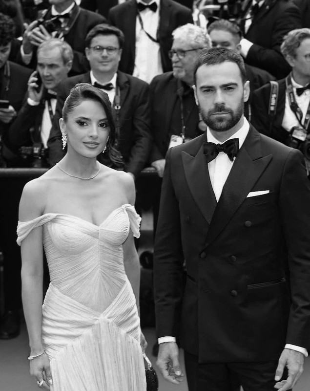 Imagini cu româncele de la Cannes 2025. Ele au făcut furori pe covorul roșu al festivalului de film alături de vedetele internaționale