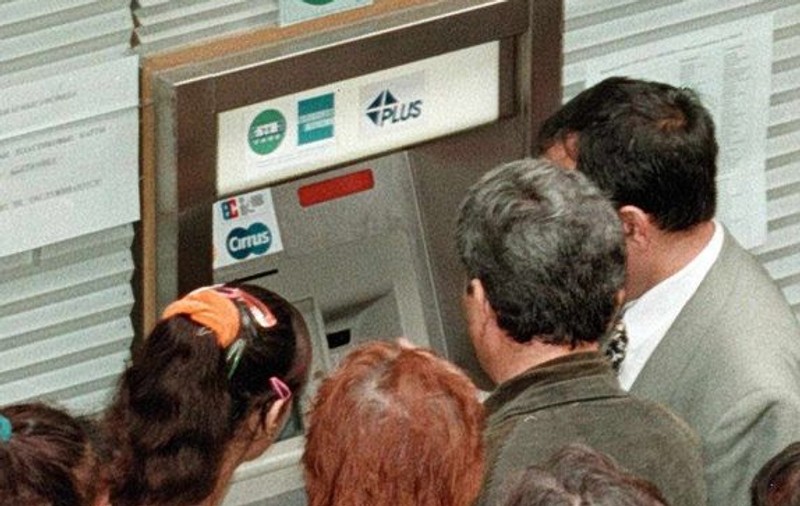 Japonezii lansează bancomatul biometric