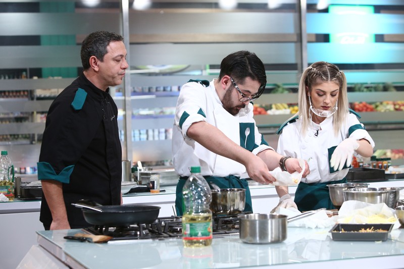 Riki, alături de chef Sorin Bontea și Elena