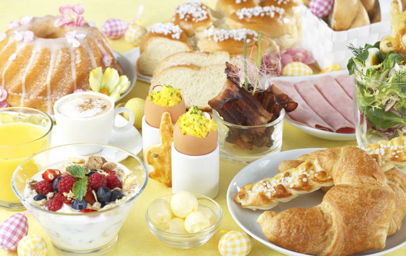 Mare atenţie la cât mâncaţi de Paşte! Câteva recomandări utile făcute de medici!