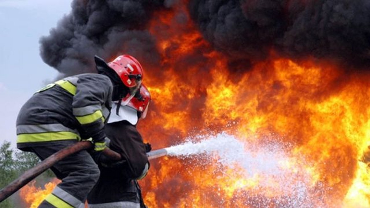 incendiu mall moscova