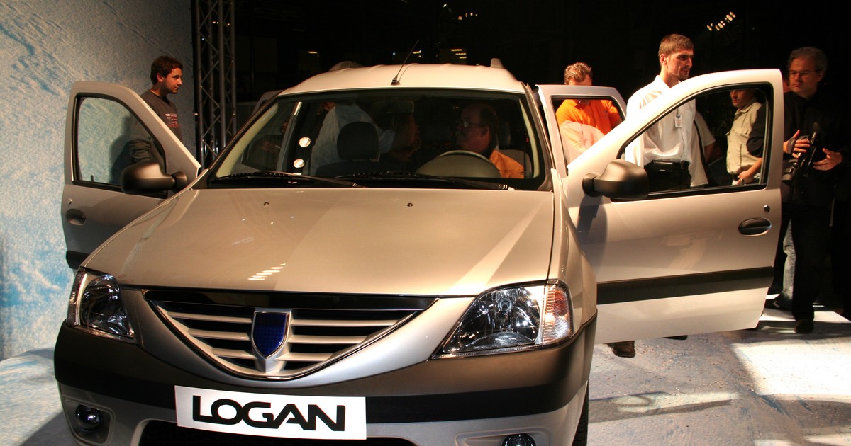 Dacia Logan a revenit pe primul loc în topul mașinilor preferate de români, deși a înregistrat o scădere de 26%. Fotografie cu caracter ilustrativ: Hepta