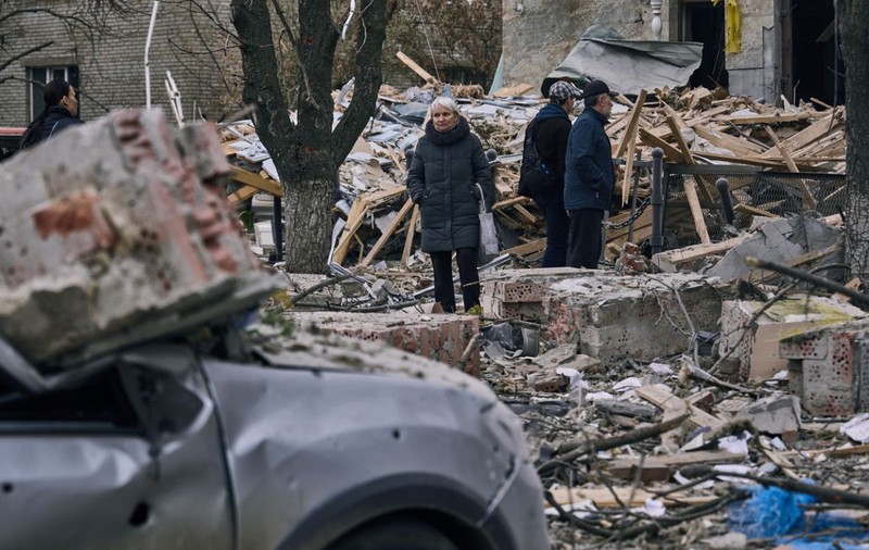Război în Ucraina, ziua 397 | 41 de atacuri rusești, respinse la Bahmut și în alte două orașe. Noi bombardamente în Herson