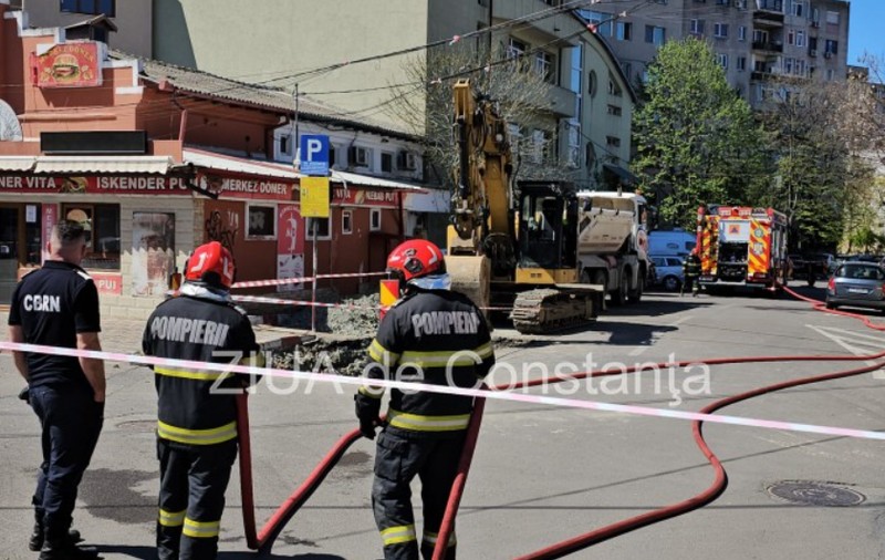 Intervenţie de urgenţă în centrul Constanţei, după ce o conductă de gaz s-a spart