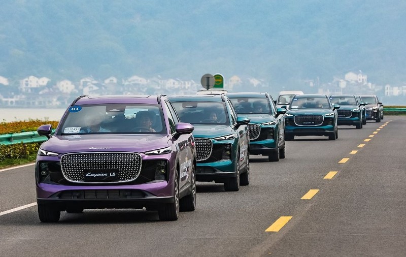 Brandul LEPAS se lansează în aprilie la Milano Design Week: „Tehnologie cu căldură” pentru o mobilitate elegantă