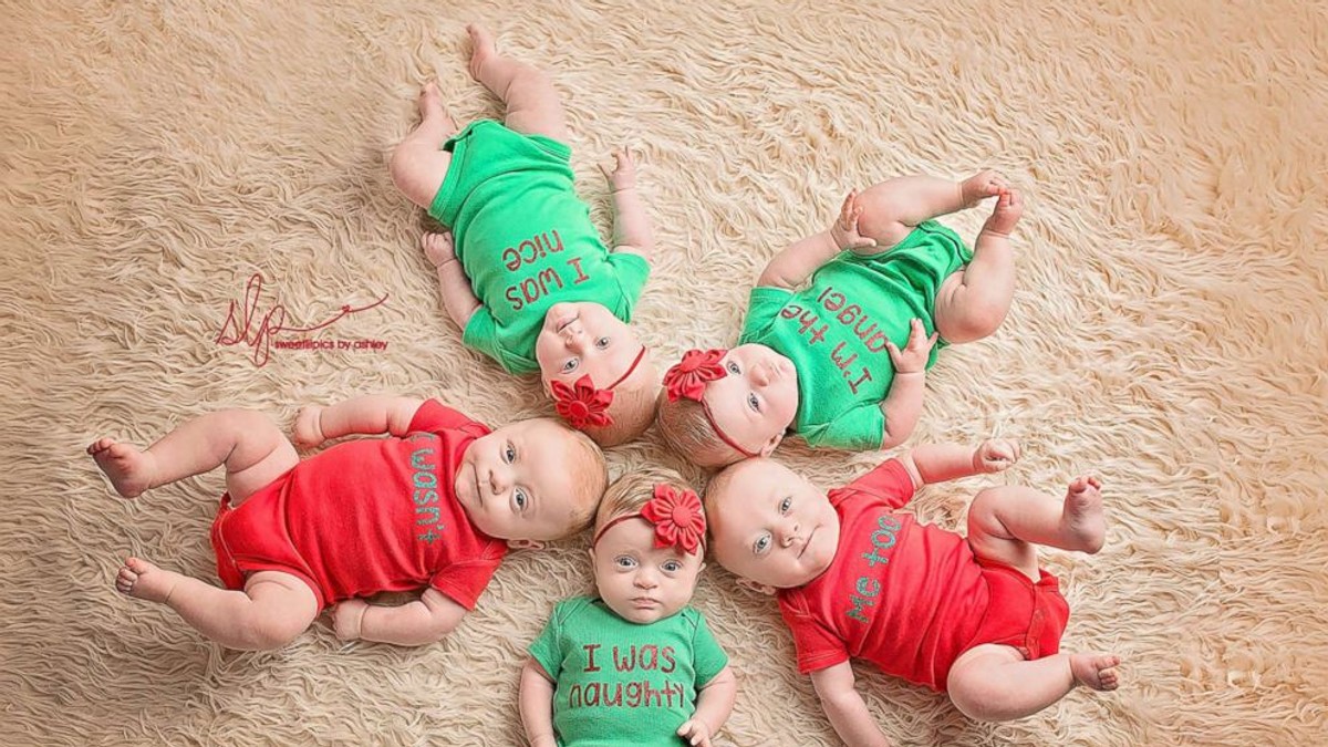 Ședință foto inedită pentru o familie care are cvintupleți