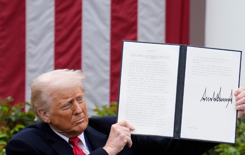 Cea mai dură critică a taxelor vamale anunțate de Trump: „Ziua ruinei! În materie de economie, afirmațiile lui Trump sunt o prostie totală”