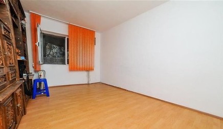 Garsonieră de vânzare în zona Apărătorii Patriei