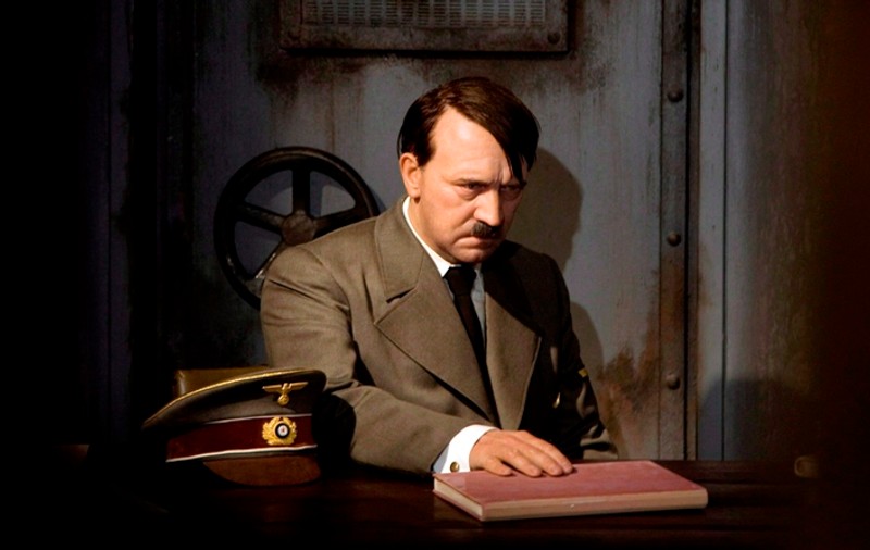 Hitler avea un singur testicul