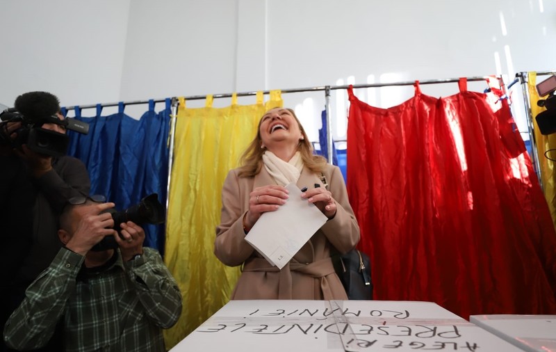 Amurgul baronilor. Județele controlate anterior de PSD și PNL au fost spulberate acum de Călin Georgescu și Elena Lasconi | Analiză