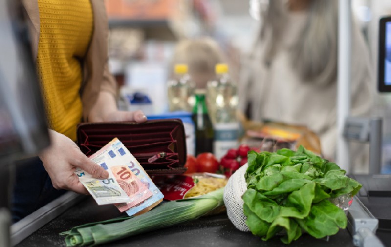 O româncă din Elveția venită acasă 14 zile a cheltuit o avere în România: „Cu banii ăștia mergeam în vacanță oriunde în lume”