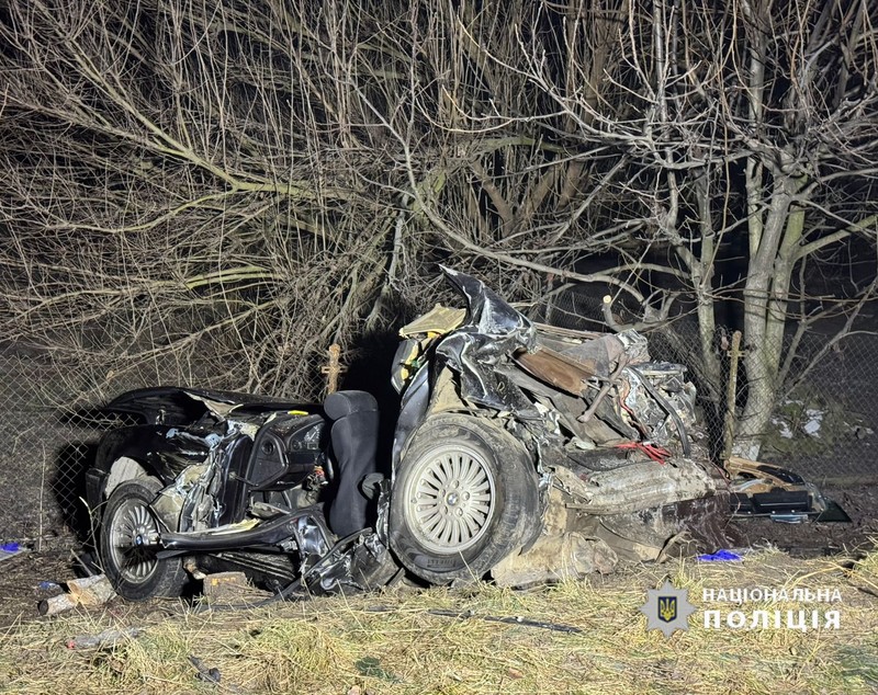 Momente de groază pentru un șofer de TIR din Moldova, cinci tineri au murit într-un BMW care a intrat direct în el, pe o șosea din Ucraina