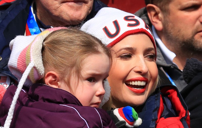 Cum s-a comportat Ivanka Trump la Jocurile Olimpice de iarnă 2018. Fiica președintelui american, conducătoarea delegației la ceremonia de închidere