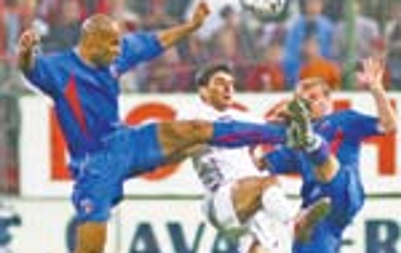 'Hagi stie fotbal cu carul'