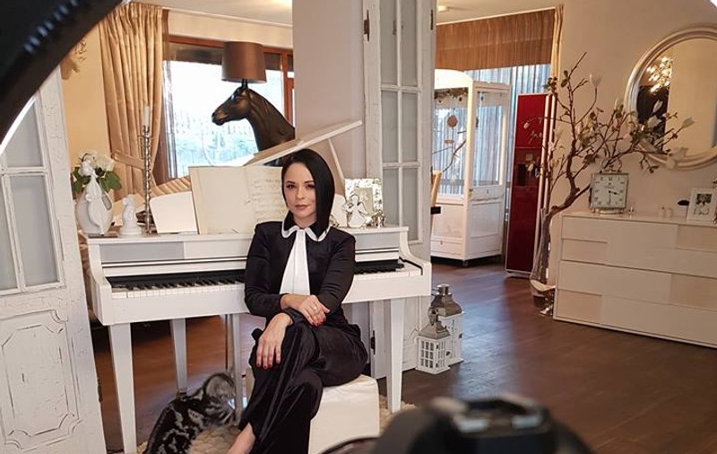 Ce nume i-a pus Andreea Marin pisicii ei. Fanii s-au amuzat copios. "Ce frumoasă e"