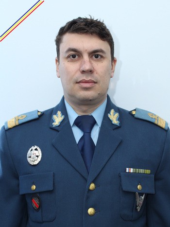 Prefectul de Vaslui, prieten cu pilotul Florin Rotaru, era invitat la botezul copilului acestuia. El va trimite o jerbă la funeralii