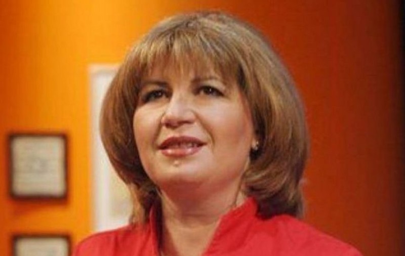 Cum se descurcă Magda Catone ca studentă în anul al II-lea, la Masterat, la Facultatea de Teologie: „Fac ce fac tinerii studenți, scriu pe foi veline, caiete studențești”