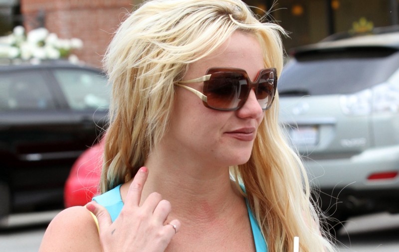 Fostul bodyguard al lui Britney Spears o desfiinţează pe artistă: "Se droga, trăgea vânturi şi nu se spăla"