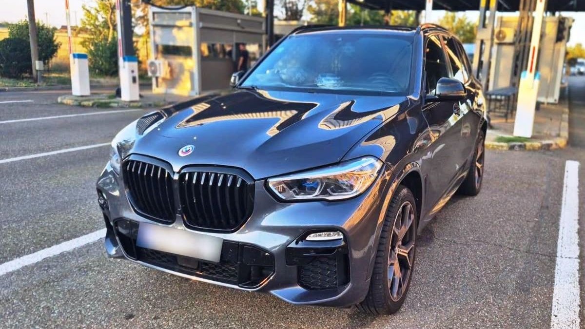 Un autoturism de lux BMW negru, evaluat la 60.000 de euro, furat din Belgia în 2020, a fost descoperit de polițiștii de frontieră la punctul de trecere Albița, 9 august 2026