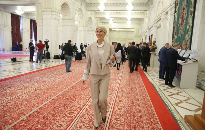 Cine este Raluca Turcan, unicul vicepremier din Cabinetul Ludovic Orban