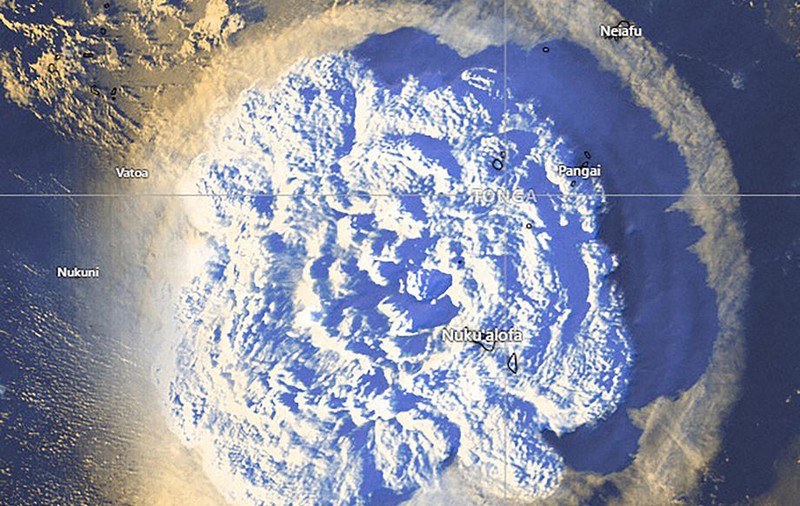 NASA: Erupția vulcanului din Tonga, mai puternică decât o bombă atomică