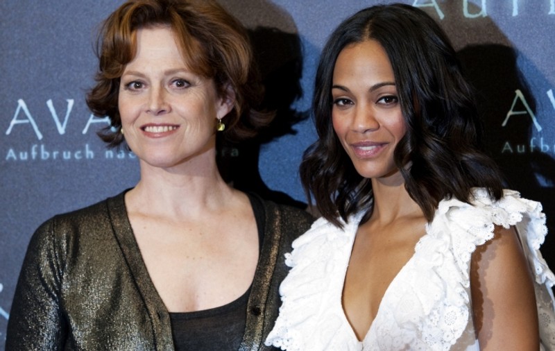 Zoe Saldana s-a logodit, după o relaţie de 10 ani