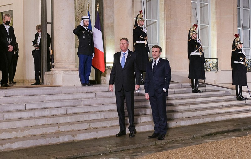 Klaus Iohannis, la dineul informal organizat de Emmanuel Macron la Paris pentru situația din Sahel
