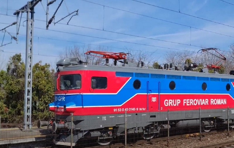 Un tânăr de 20 de ani s-a urcat într-o locomotivă în Gara Medgidia, a pornit-o și a mutat-o pe altă linie