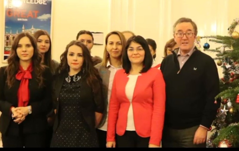VIDEO | Ambasadorul Marii Britanii la București a cântat un colind în limba română