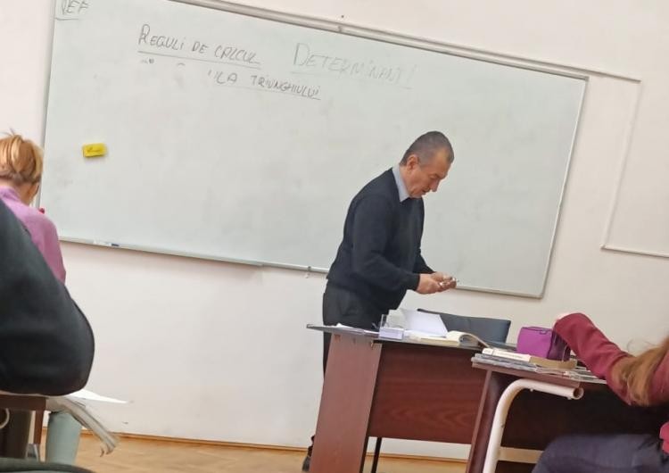 Ovidiu Vancea, la catedră | Foto: stiridecluj.ro