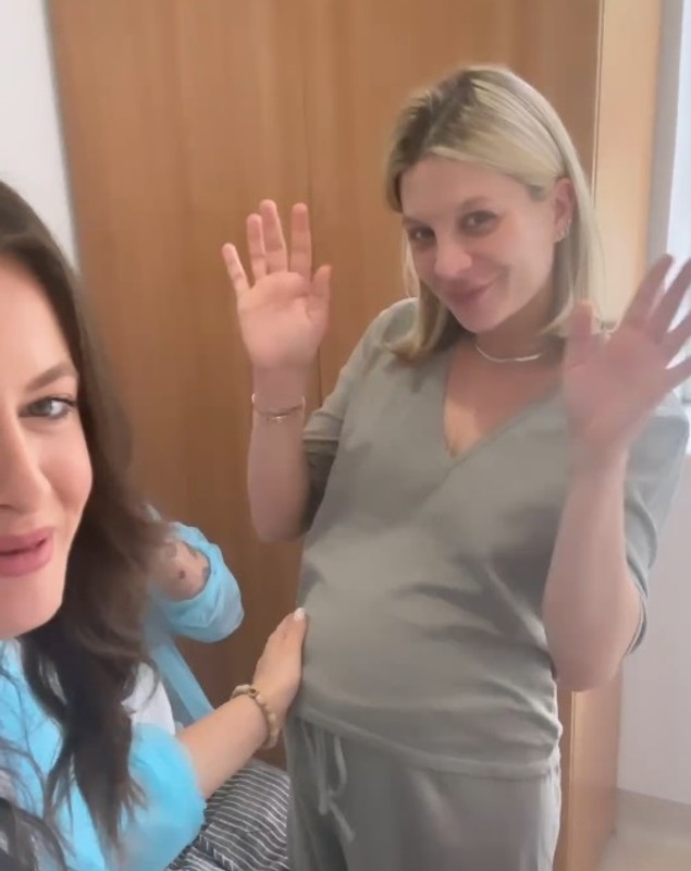 Cum a filmat-o Raluka pe Ana Baniciu în spital, înainte să nască. Imaginile le-a făcut publice abia acum