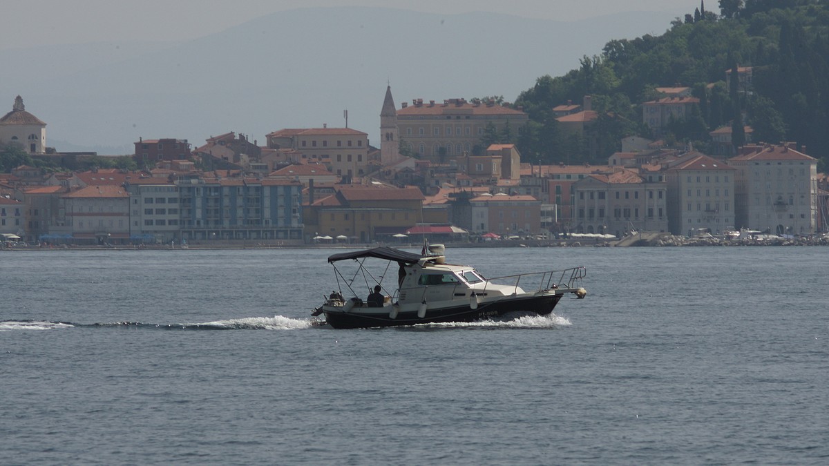 Slovenia a câștigat disputa teritorială cu Croația pentru portul Piran