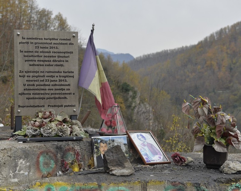 5 ani de la teribilul accident din Muntenegru. Două steaguri românești pentru o tragedie care a zguduit două țări
