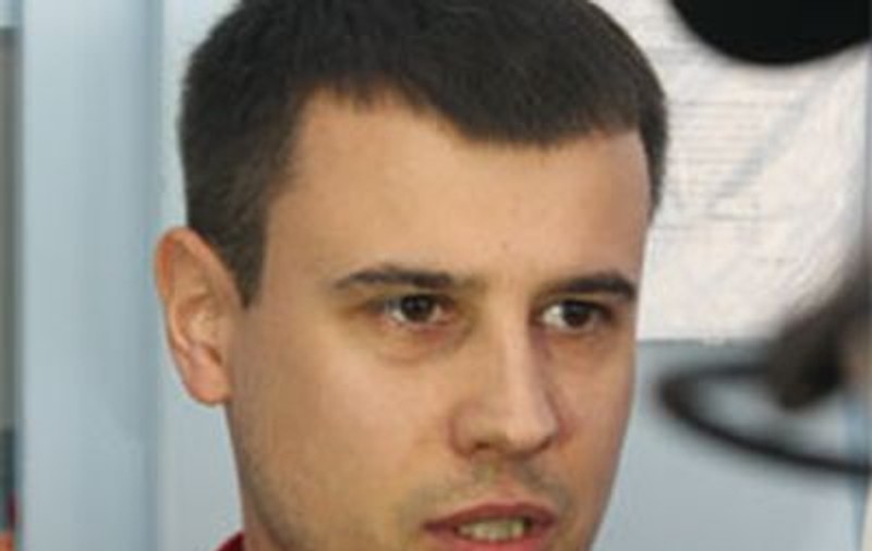 Se întâmplă în România! Medic strâns de gât de un pacient de 71 de ani