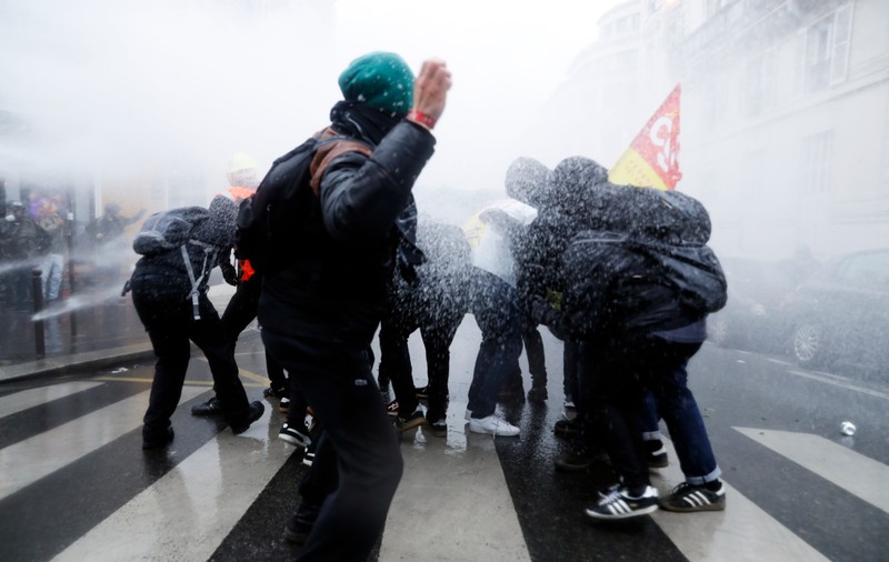 Peste 500.000 de francezi au protestat în stradă față de reformele economice ale lui Emmanuel Macron