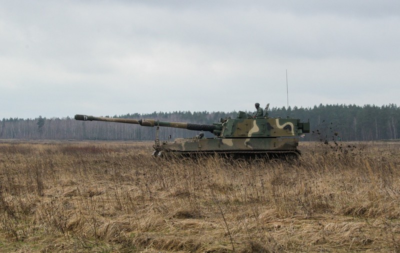 Două proiectile trase de militarii români, în timpul unui exercițiu militar din Polonia, au căzut într-un sat din apropiere