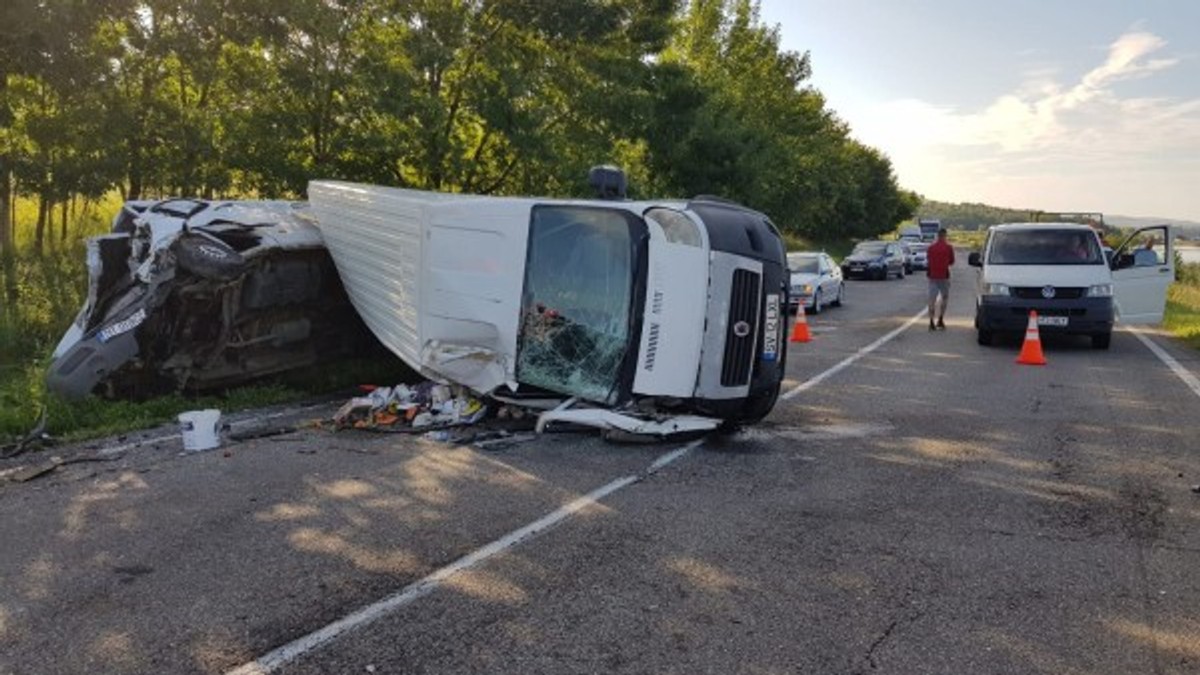 Accident în Podeni, județul Suceava