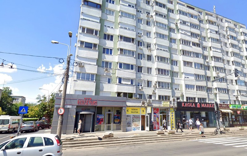 Spațiile comerciale de la parterul blocurilor, scutite de la anumite plăți printr-o modificare legislativă. Proiectul este contestat de asociațiile de proprietari