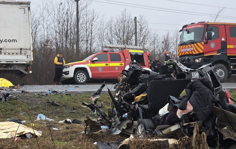 Polițiștii au stabilit cauza inițială a accidentului cu șase morți de la Lugojel, în Timiș