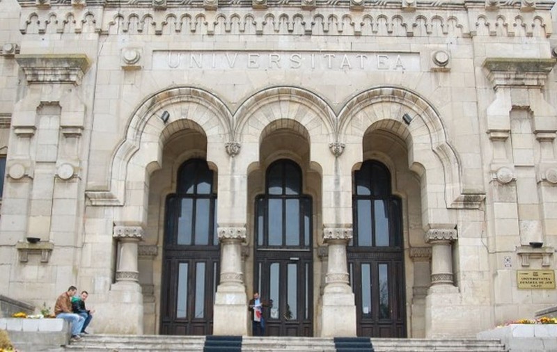 Rezidențiat trucat la Facultatea de Medicină din Galați: profesori și studenți, trimiși în judecată de DNA. Toți cei 29 de candidați au luat peste 8