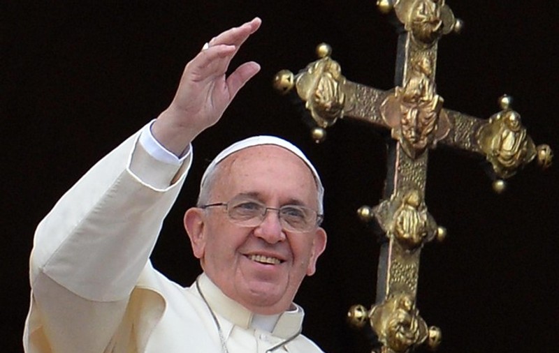ALEGERE NEAŞTEPTATĂ: Papa Francisc, desemnat CEL MAI STILAT BĂRBAT DIN LUME!