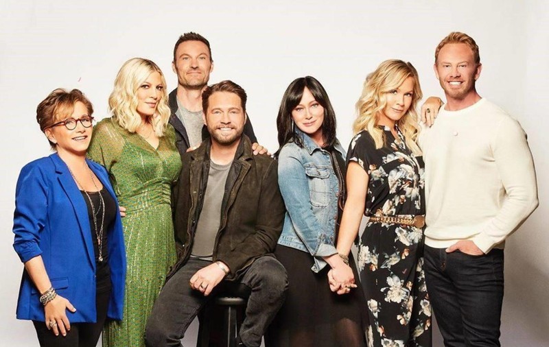 Serialul "Beverly Hills, 90210" revine pe micile ecrane