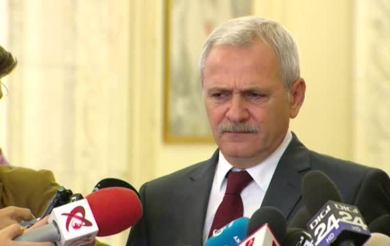 Dragnea, întrebat dacă un nou refuz al lui Iohannis este motiv de suspendare: "Dacă va sări din nou cu picioarele pe Constituție ne vom întâlni și vom decide"