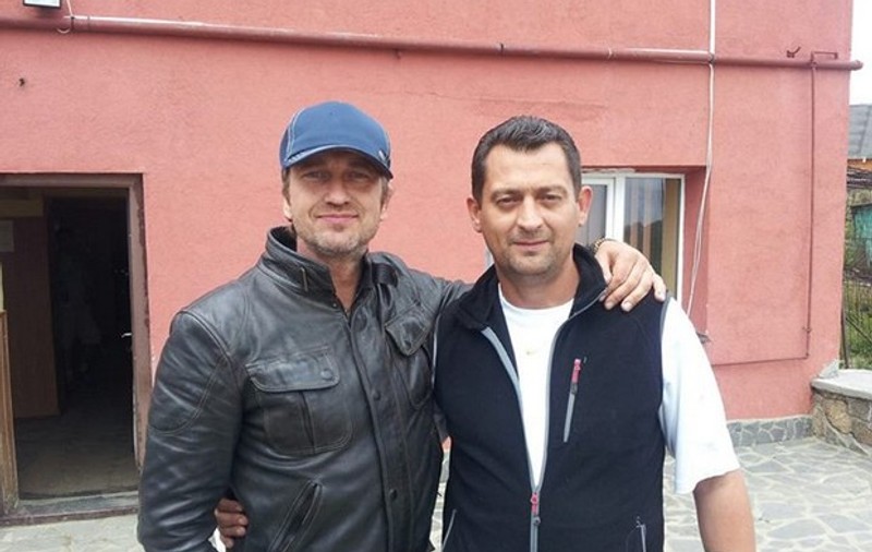 Ce bunătăţi a savurat Gerard Butler în vârful munţilor! "M-a surprins cât a mâncat!"